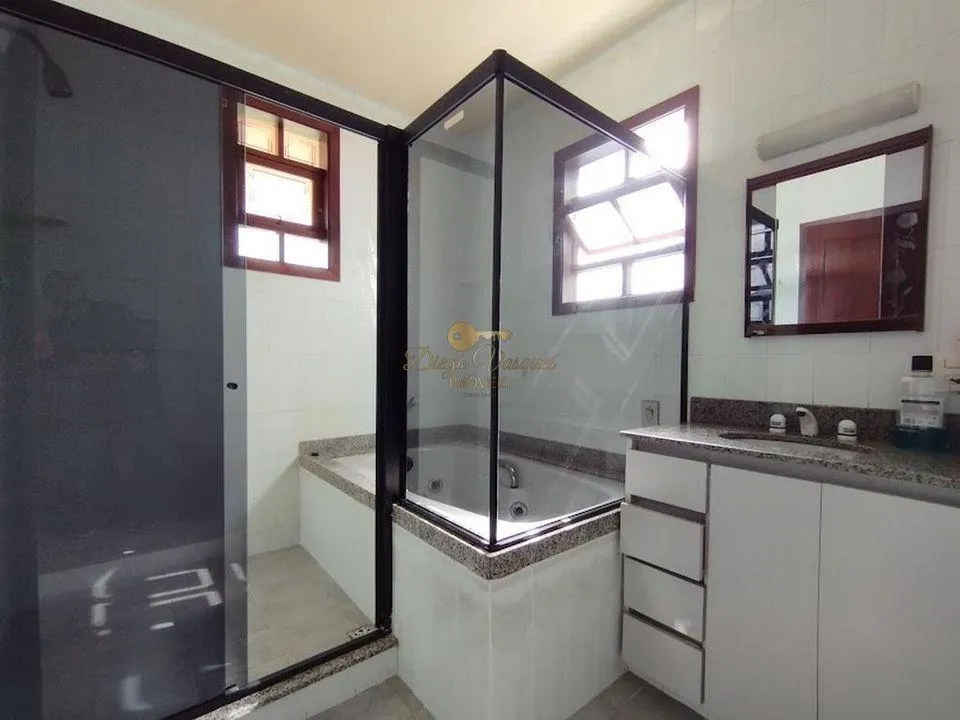 Imagem Casa para Venda em Teresópolis / RJ no bairro Golfe