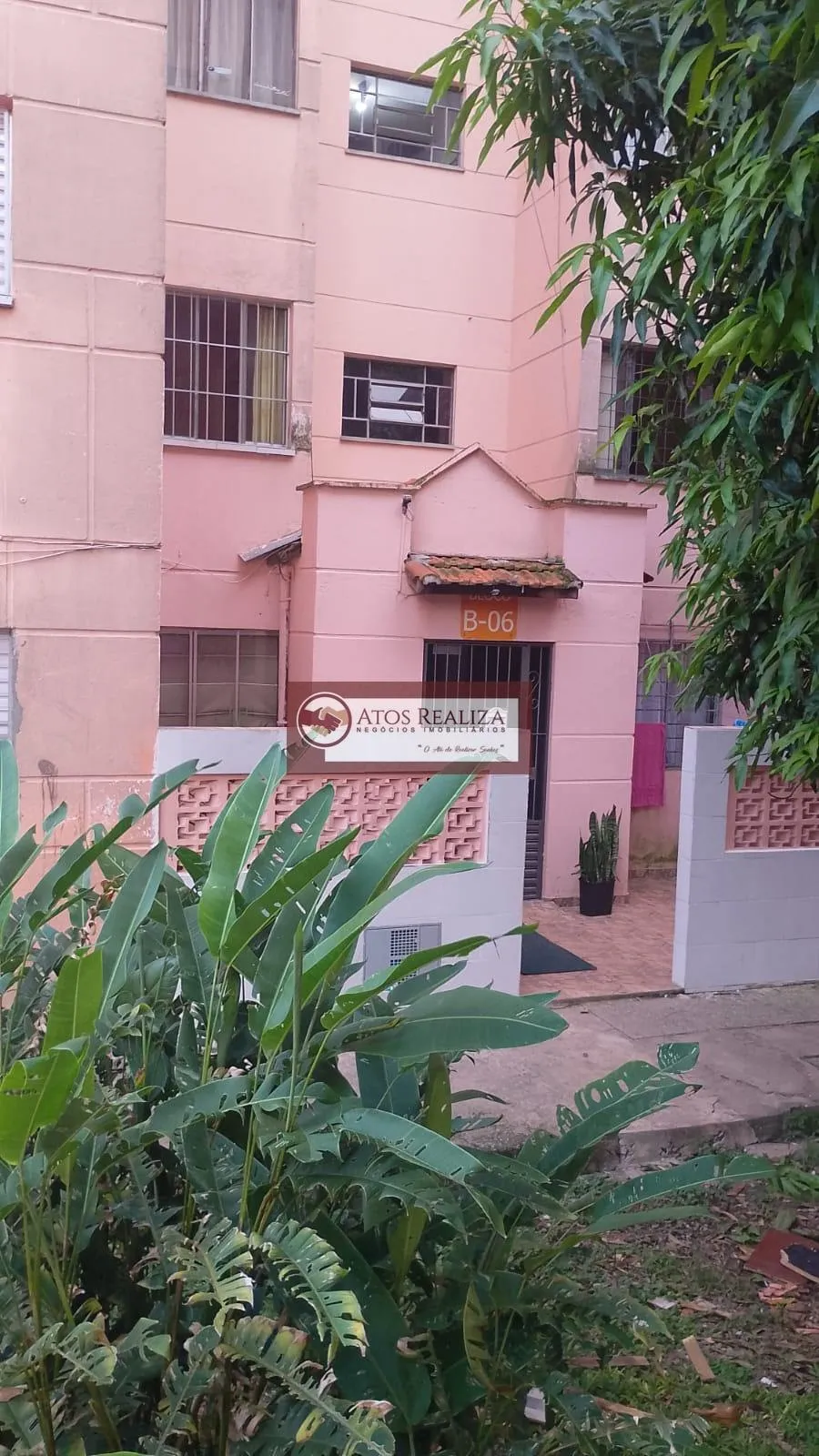 Imagem Apartamento à Venda no Parque Santo Antônio, SP - 2 Quartos, 45m²