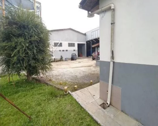 Imagem Barracões em terreno de 7.550 m² no Santa Cândida em Curitiba -PR