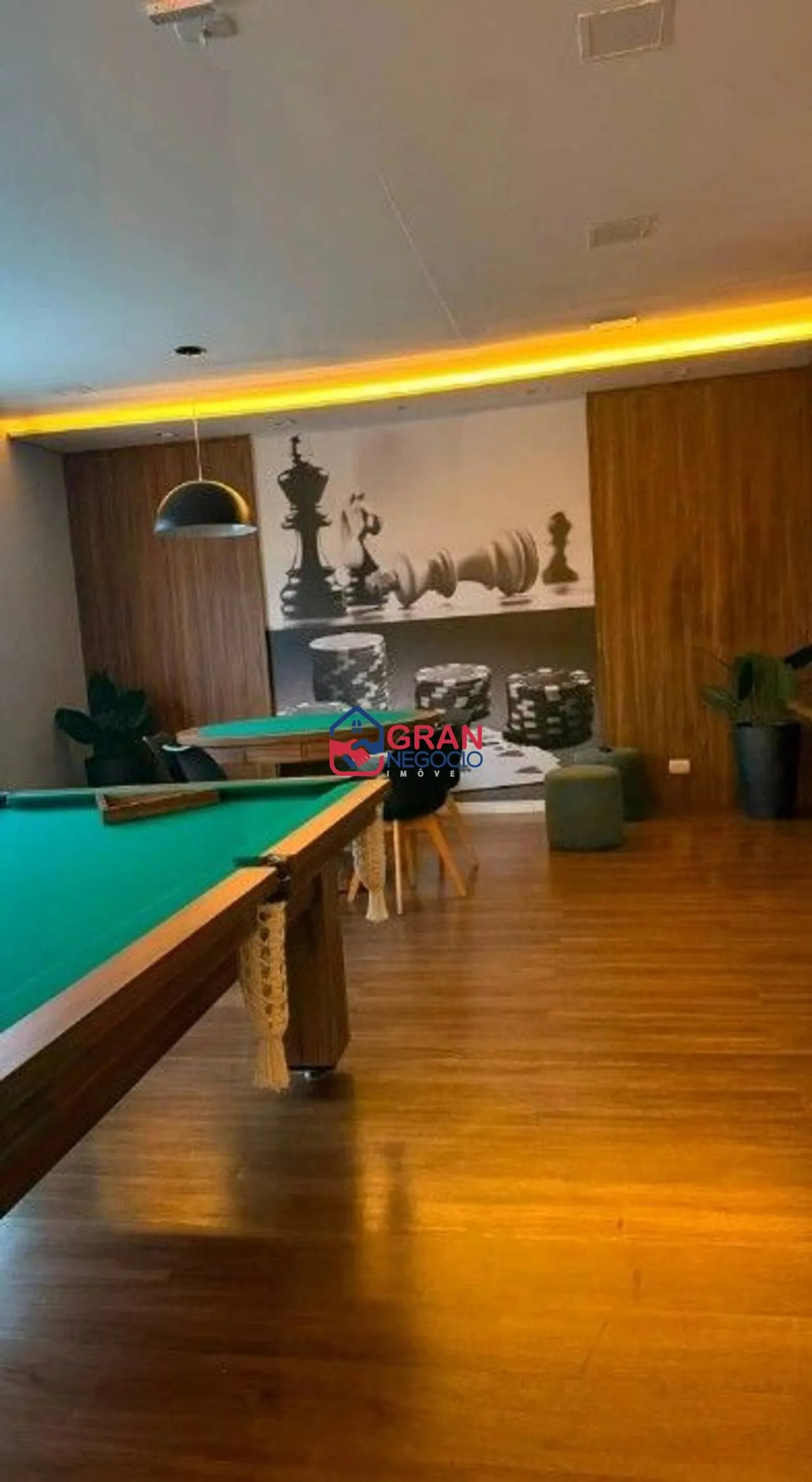 Imagem Vendo Apartamento CIC - Condomínio Clube