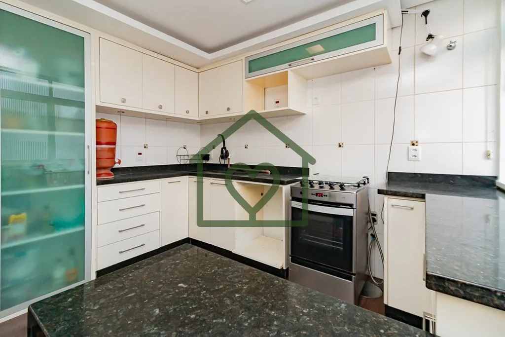 Imagem COBERTURA DE 196m² COM 2 DORMITÓRIOS, 2 BANHEIROS, 2 SALAS, COZINHA, ESCRITÓRIO, AMPLO ESPAÇO EX...