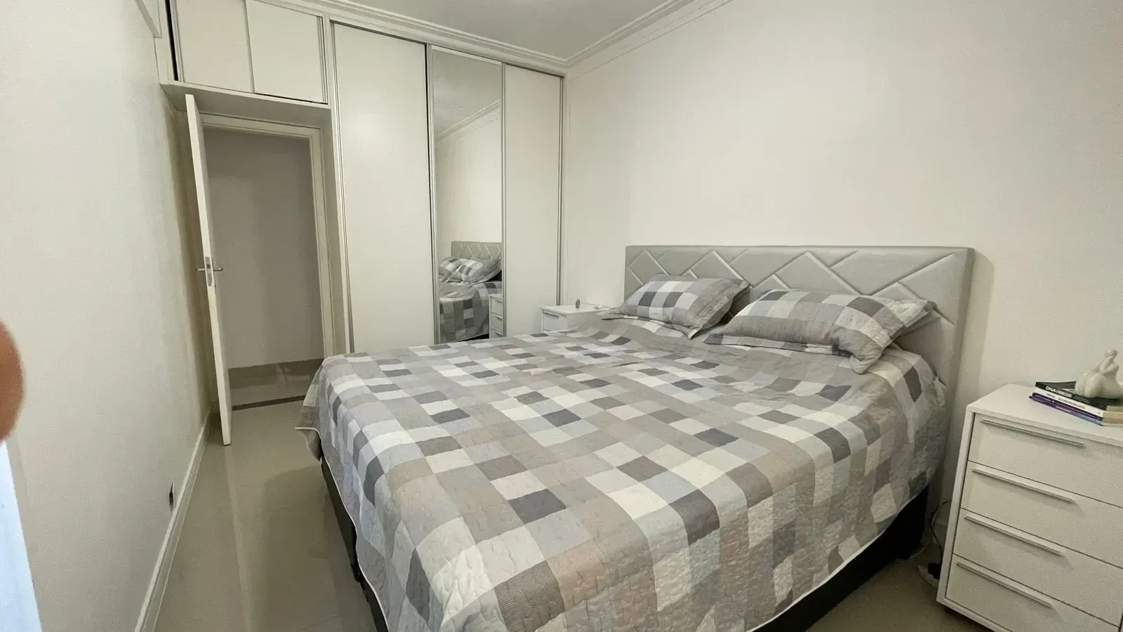 Imagem Apartamento com 2 Quartos à Venda, 93 m² em Marapé - Santos