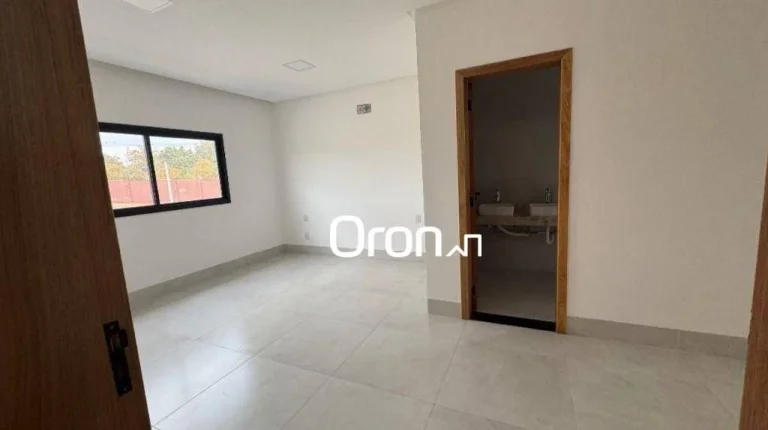 Imagem Sobrado à venda, 201 m² por R$ 1.700.000,00 - Jardins Porto - Senador Canedo/GO