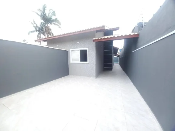 Imagem Casa nova no Balneário Josedy em Peruíbe.