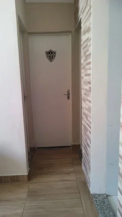 Imagem Casa Geminada próximo ao Shopping Estação!