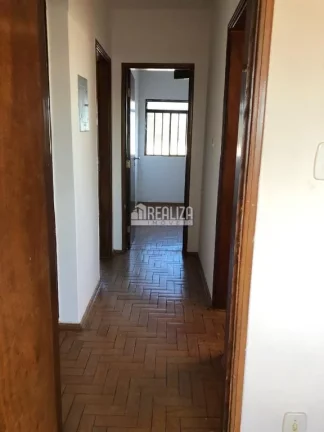 Imagem Apartamento à venda com 3 dormitórios no Bairro Olinda, Uberaba