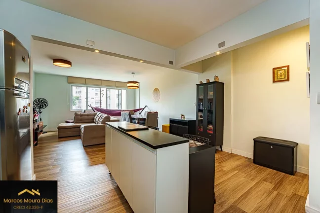Imagem Apartamento em Perdizes, 120 m2, 3 Dormitórios, 2 Banheiros e 1 Lavabo. Edifício com Lazer, Portaria 24 hs e Gerador. Fácil Acesso a futura Estação Metrô