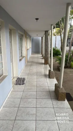 Imagem Casa ampla com 453 m2 para uso comercial ou residencial á venda com 3 dormitórios no B Brasil região nobre da cidade de Itu SP