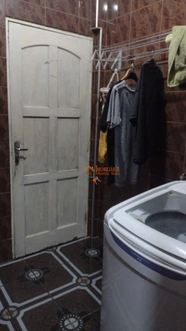 Imagem Casa com 2 dormitórios à venda, 300 m² por R$ 745.000,00 - Jardim Vila Galvão - Guarulhos/SP