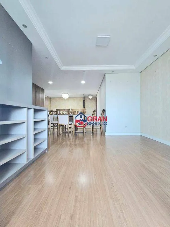 Imagem Apartamento mobiliado no centro de São José