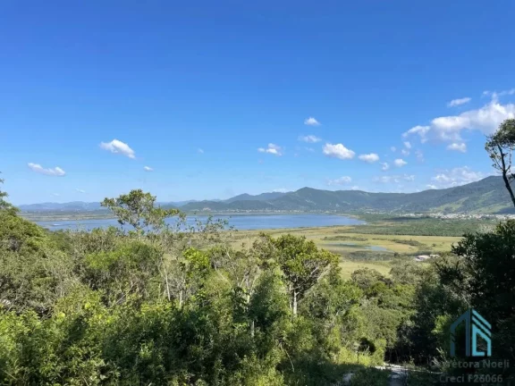 Foto do imóvel Terreno 14.600 mil m2, a venda em Garopaba na Praia do Silveira Florianópolis SC