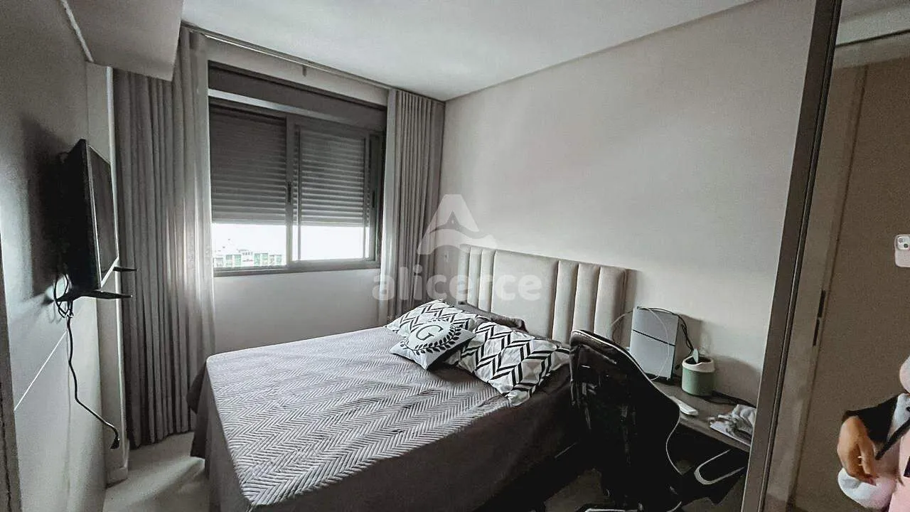 Imagem Apartamento à venda com 3 quartos 2 suítes, 91,65m² em Barreiros São José