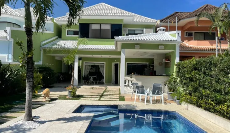 Casa de Condomínio com 4 Quartos à Venda, 230 m² em Recreio dos Bandeirantes - Rio de Janeiro