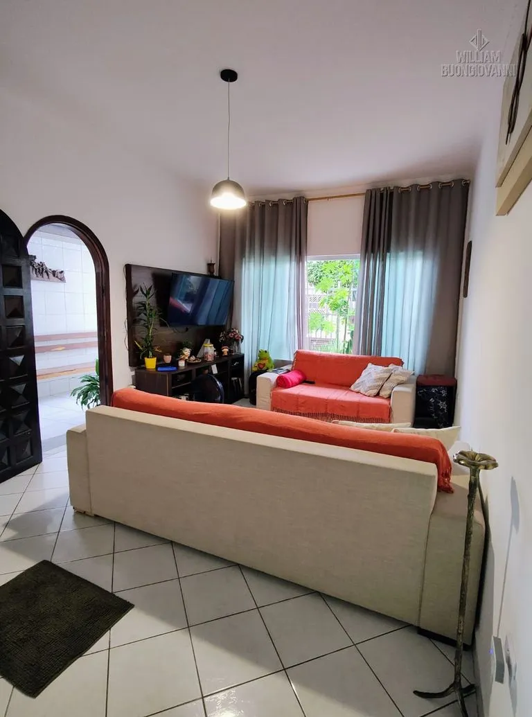 Imagem Casa em Tupi, a apenas 400 metros da praia.