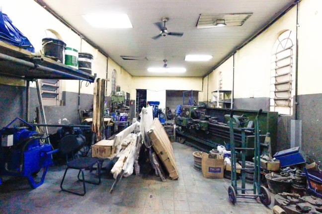 Imagem Imóvel Comercial & Industrial para Locação - 300 m² Pé-Direito Alto