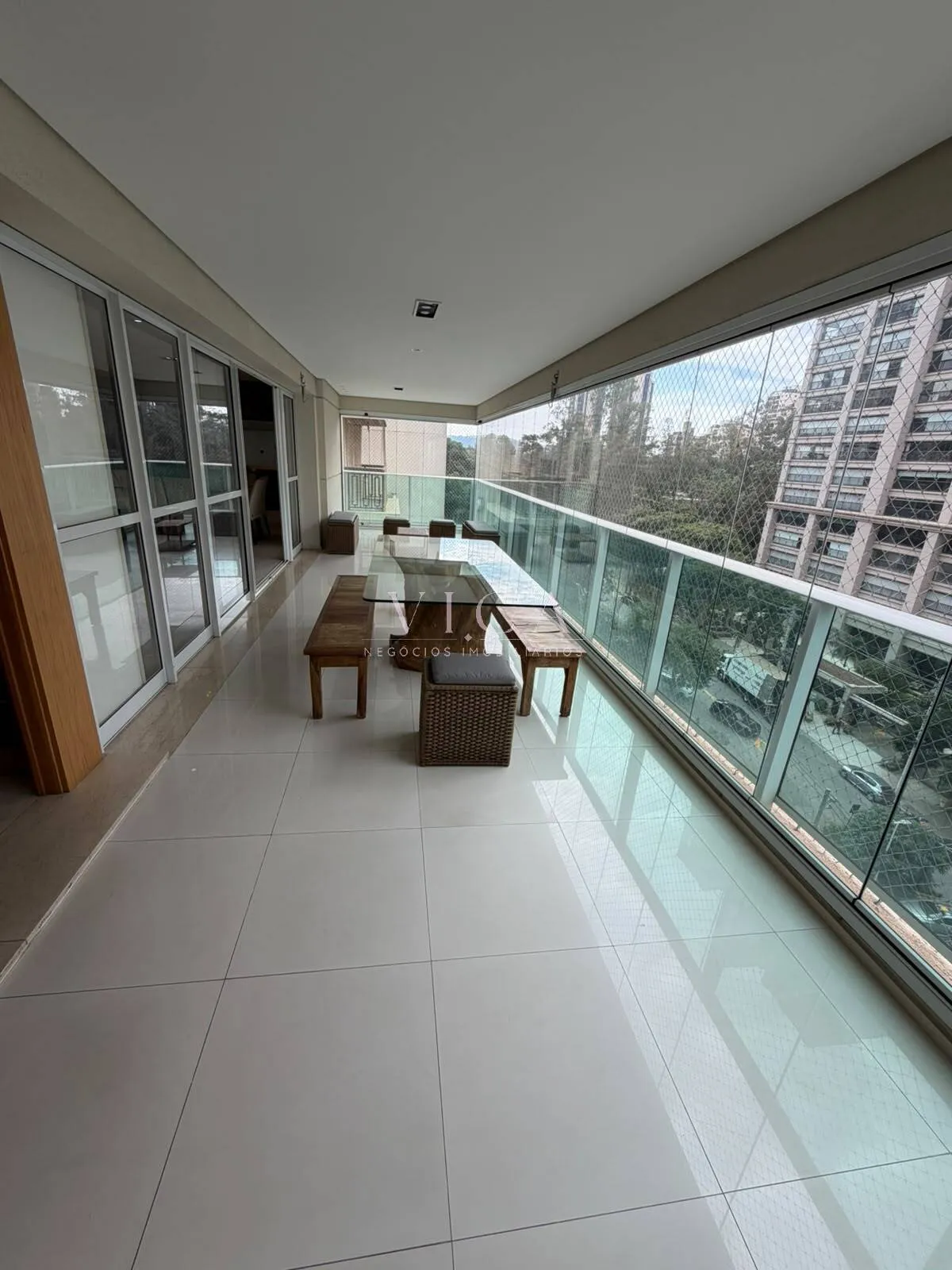 Imagem Essência Alphaville| 212m² 3 Suítes hall privativo 3 vagas|R$ 17.480 mês