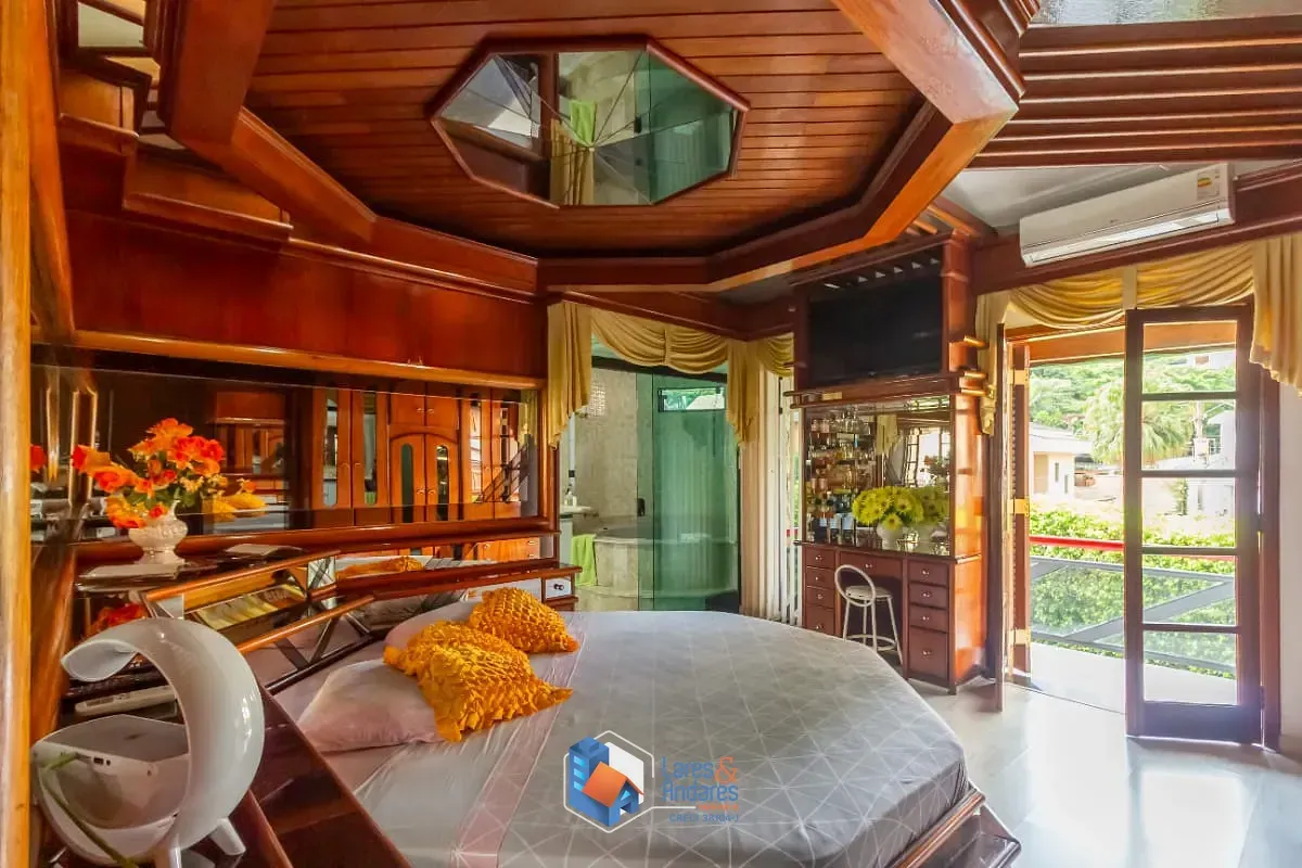 Imagem Casa para venda em Lauzane Paulista com 5 quartos, sendo 5 suítes, 358m²