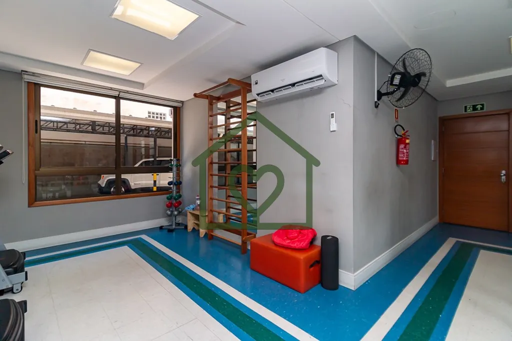 Imagem APARTAMENTO DE 85m² COM 3 DORMITÓRIOS (1 SUÍTE), BANHEIRO, SALA DE ESTAR E JANTAR, COZINHA COM CH...