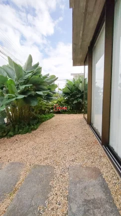 Imagem Belissíma Casa moderna 2 pavimentos com 3 Suite 2 vgas,.