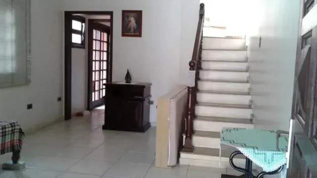 Imagem Casa à venda 5 Quartos, 2 Suites, 4 Vagas, 180M², Jardim Maria Augusta, Taubaté - SP