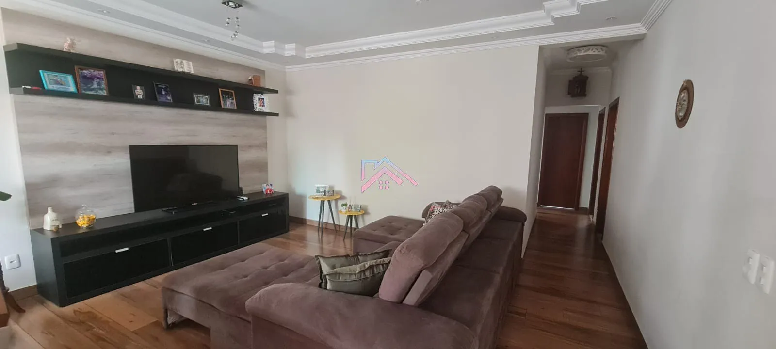 Imagem Casa à venda Residencial Laguna Club - Área útil 197 m2 com 3 dormitórios - sendo 1 suíte - 4 vagas