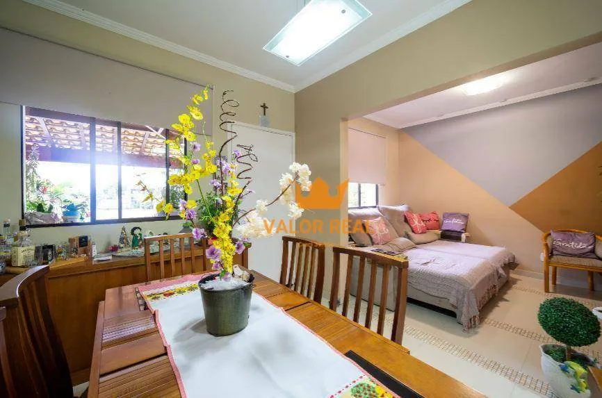 Foto do imóvel Casa Condomínio, 128 m2, 3 dorm. e 1 suite, 2 vagas; R$ 690 mil. Aceita financiamento