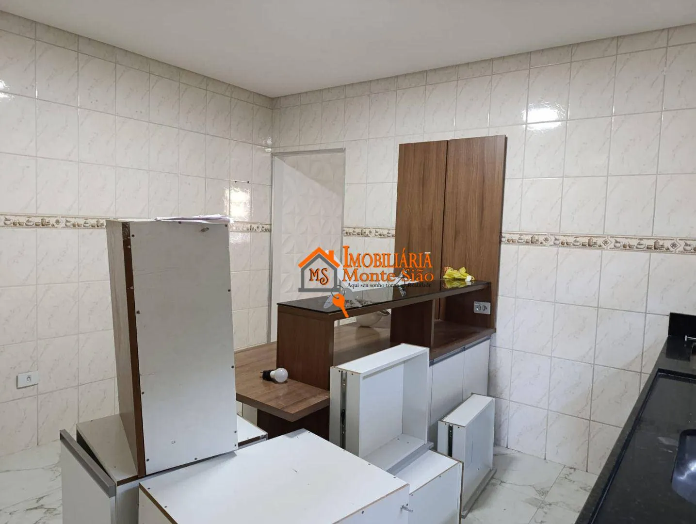 Imagem Sobrado com 6 dormitórios à venda, 250 m² por R$ 630.000,00 - Vila Rio de Janeiro - Guarulhos/SP