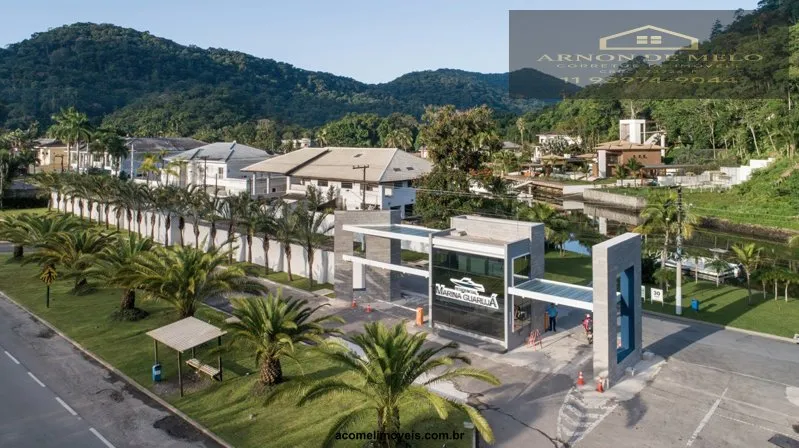 Imagem Casas no Litoral para venda em Guarujá no bairro Acapulco