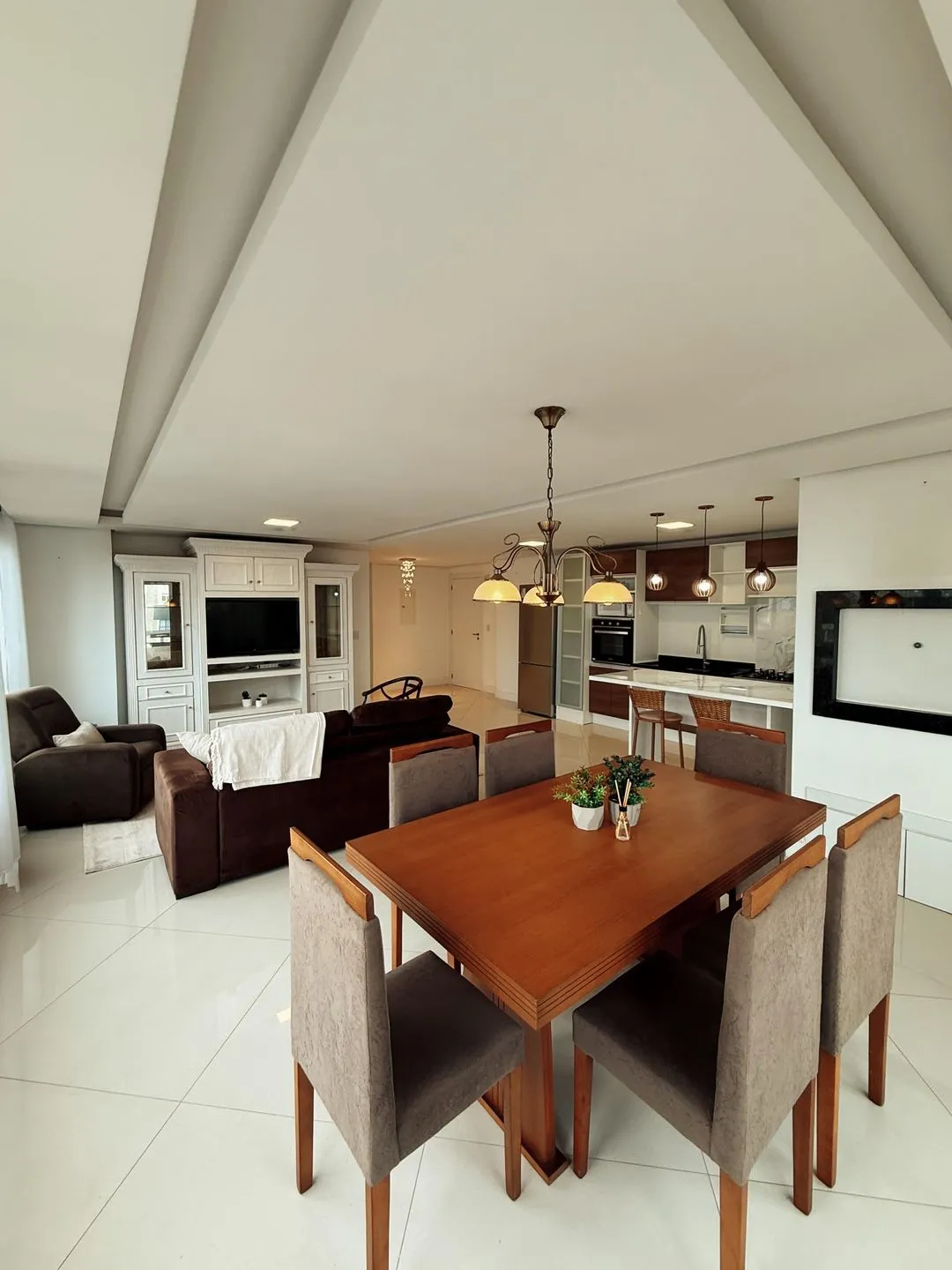 Imagem Apartamento à venda em Torres, Predial, com 3 quartos, 105.23m2