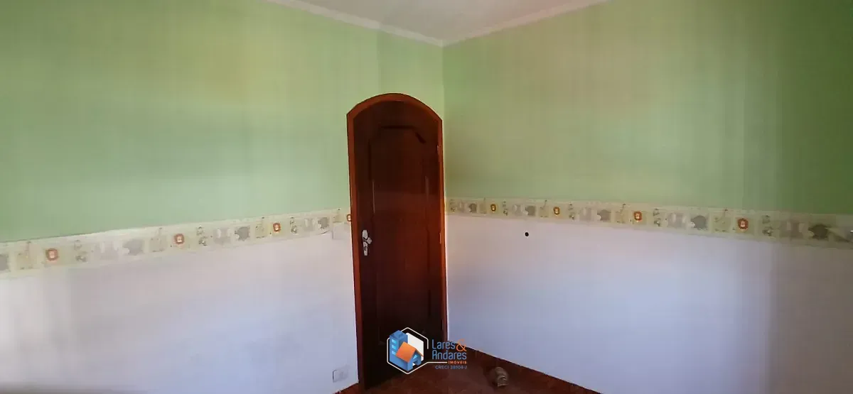 Imagem Casa de vila para venda em Vila Romano com 4 quartos, sendo 1 suíte, 190m²