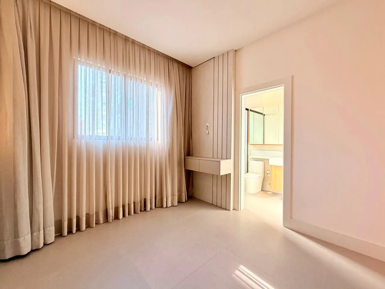Imagem Apartamento à venda com 124.1m2 por R$ 2.450.000,00