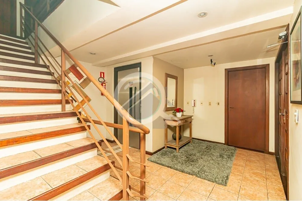 Imagem Excelente apartamento, totalmente mobiliado, decorado por arquiteto, estilo Loft com lareira, churra...
