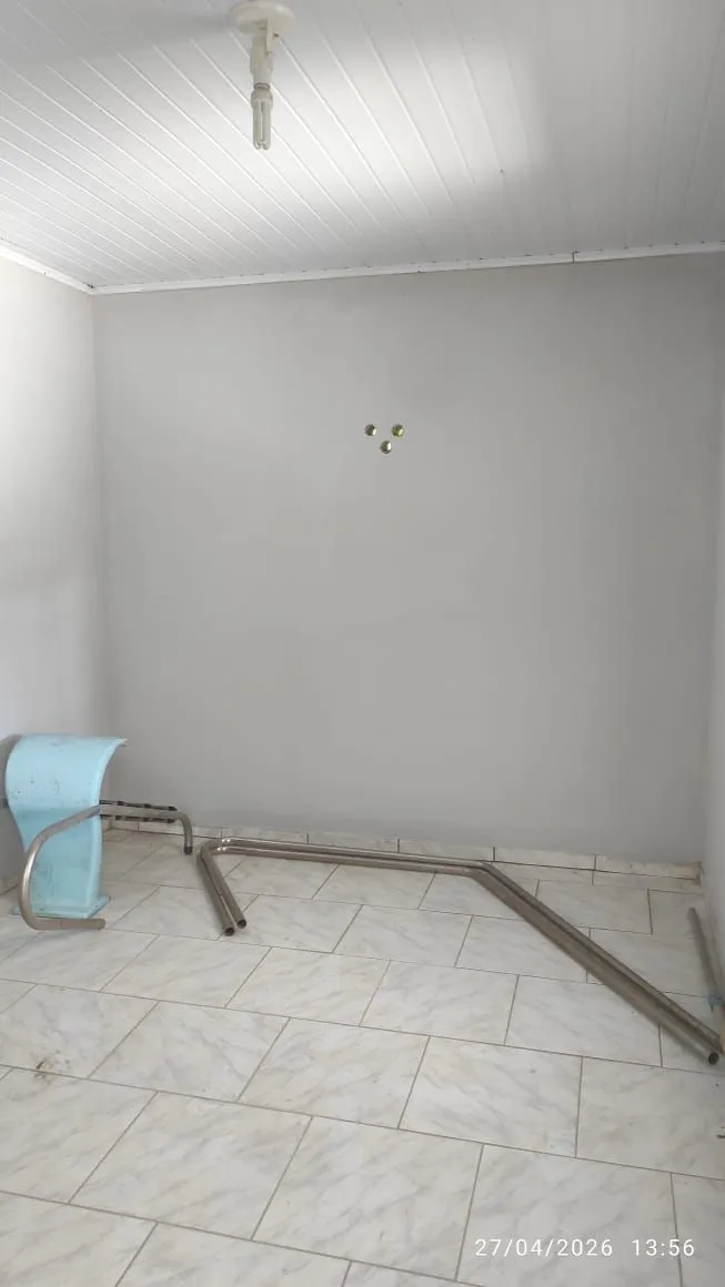 Imagem Casa com piscina e salão de festas a venda Canoas / 3 Dormitórios