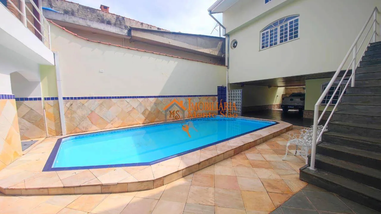 Imagem Sobrado com 3 dormitórios à venda, 307 m² por R$ 1.800.000,00 - Jardim Santa Mena - Guarulhos/SP