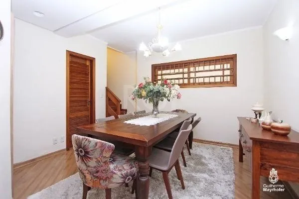 Imagem Excelente casa de 189m² com 3 dormitórios.