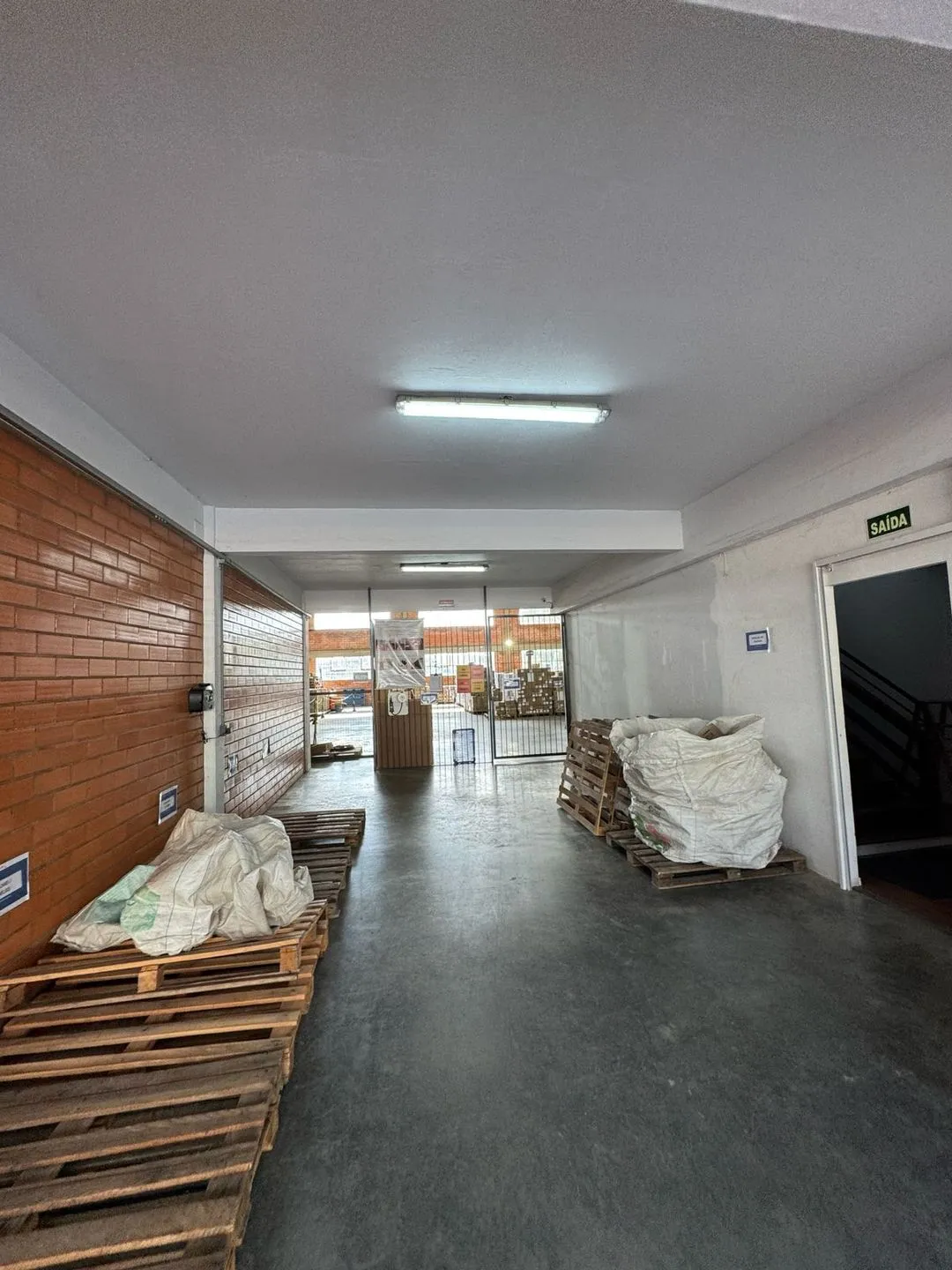 Imagem Pavilhão à venda em Caxias do Sul, De Lazzer, 1022m2