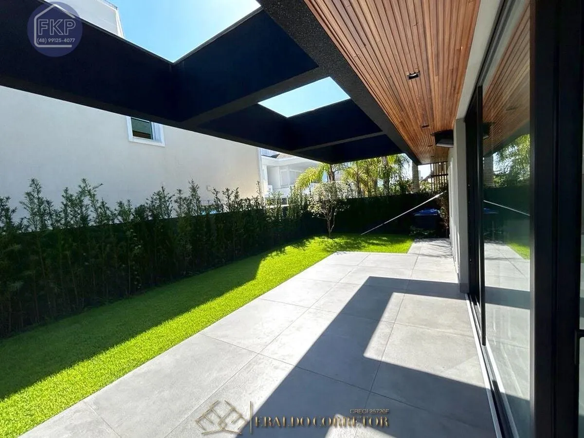 Imagem Casa Alto Padrão 5 Suítes!