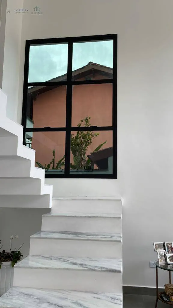 Imagem Casa moderna e sofisticada em condomínio fechado - 4 suítes | Área gourmet
