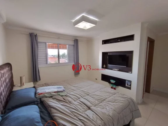 Imagem Sobrado a venda na Vila Jacuí 3 Dormitórios sendo 3 Suítes, 5 Vagas, 360 m