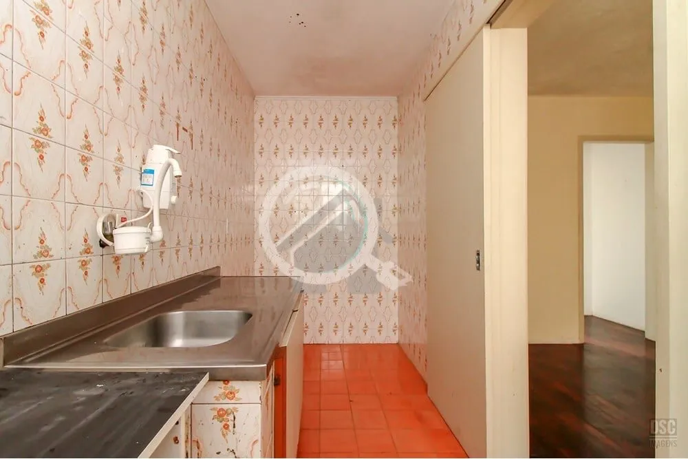 Imagem Bem-vindo ao seu novo lar no Petrópolis em Porto Alegre! Este apartamento charmoso e espaçoso, com...