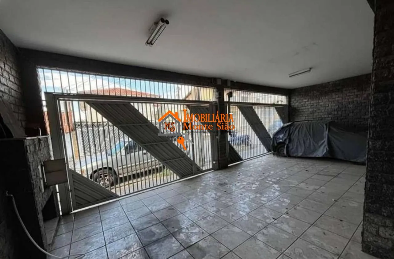 Imagem Casa com 3 dormitórios à venda, 240 m² por R$ 848.000,00 - Jardim Santa Mena - Guarulhos/SP
