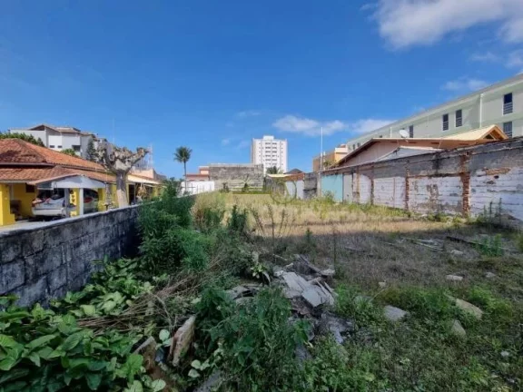 Imagem Terreno á venda, para construção de prédio de até 14 andares