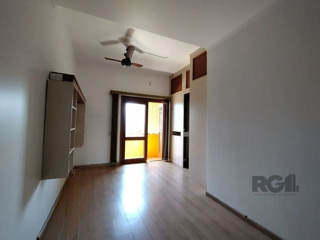 Imagem Casa de 3 dormitórios no bairro Ipanema - Porto Alegre