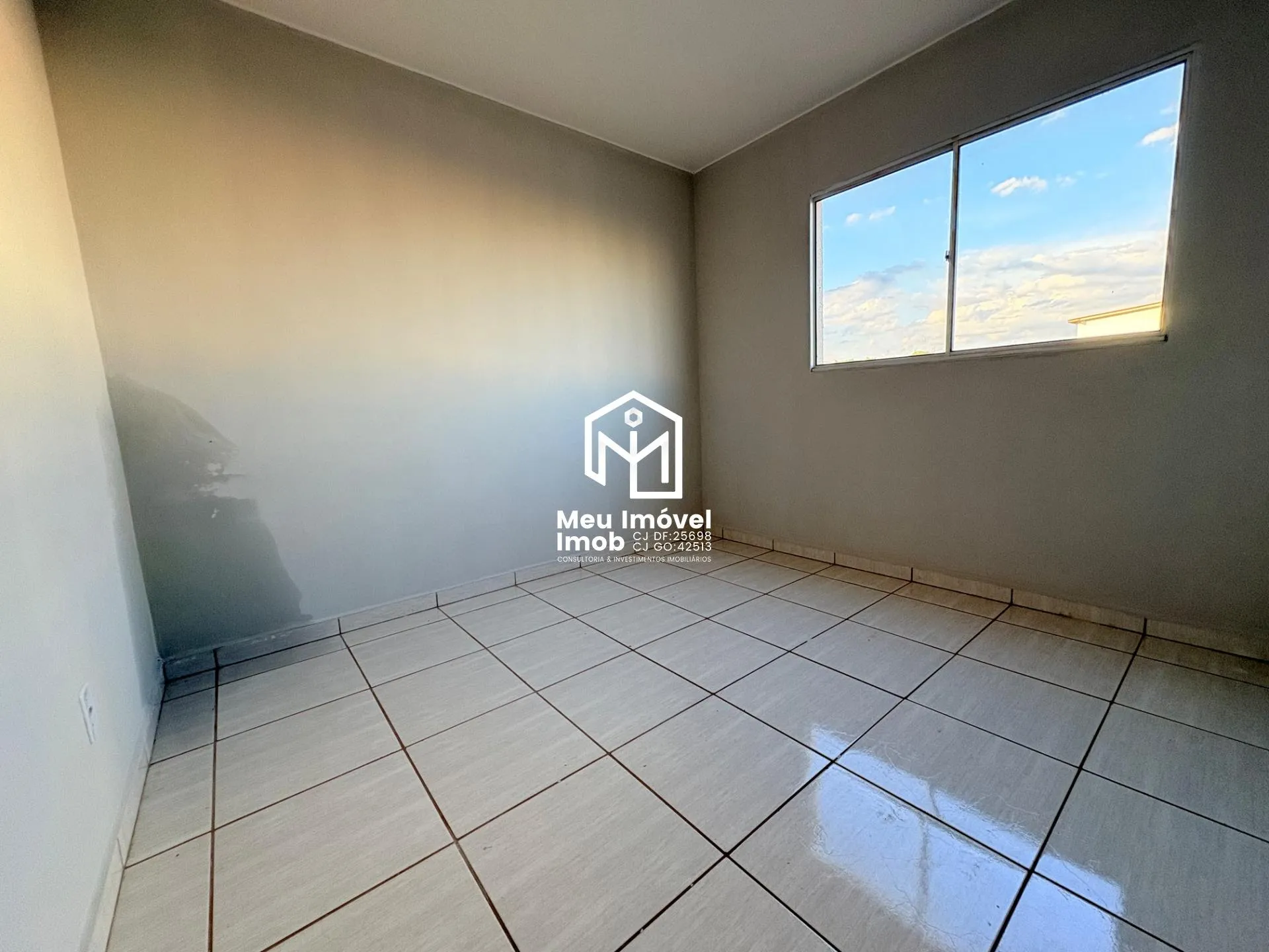 Imagem Apartamento em Céu Azul - Valparaíso de Goiás
