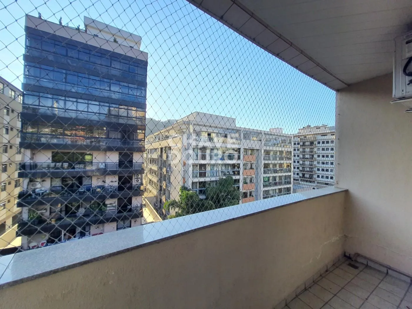 Imagem Apartamento de 2 Quartos (sendo 1 suíte com varanda) + Dependência e 1 Vaga