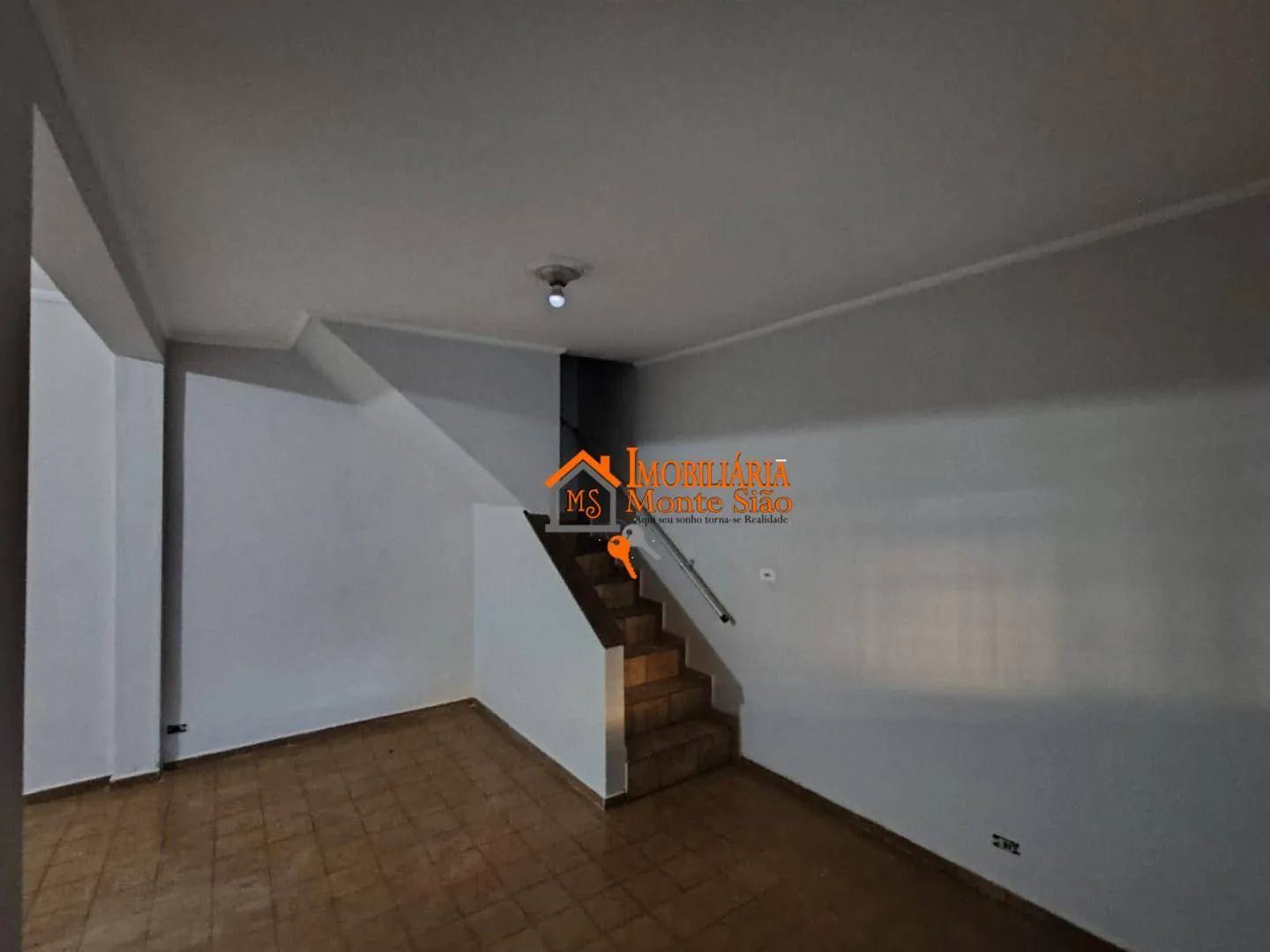 Imagem Sobrado com 3 dormitórios à venda, 128 m² por R$ 530.000,00 - Jardim Divinolândia - Guarulhos/SP