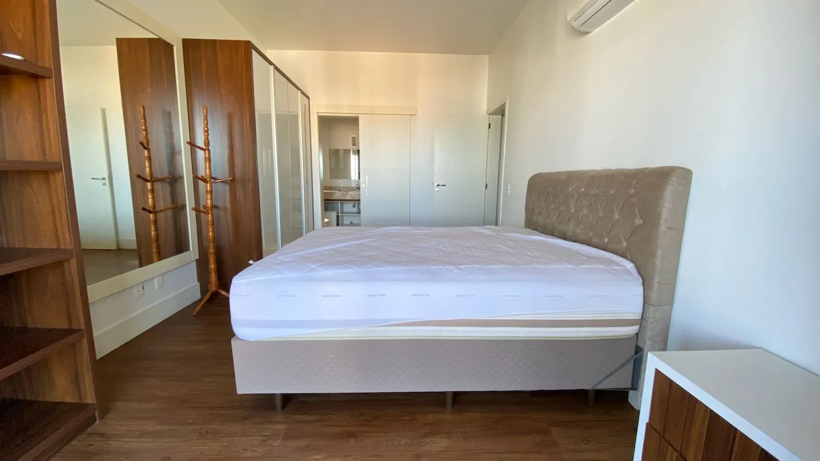 Imagem Apartamento à venda em Torres, Centro, com 4 quartos, 380m2