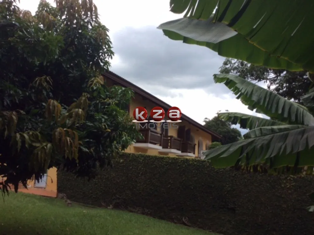 Imagem Luxuosa Casa em Condomínio à Venda em Campinas-SP, Barão Geraldo: 4 Quartos, 4 Suítes, 3 Salas, 8 Banheiros, 4 Vagas de Garagem, 880m².