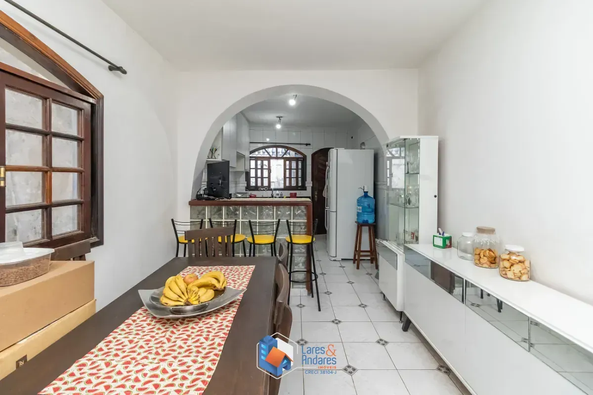 Imagem Sobrado para venda em Vila Bandeirantes com 3 quartos, 131m²