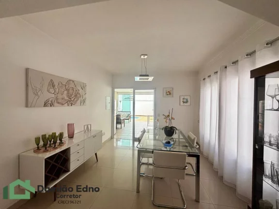 Imagem Casa cond. jatobá Jundiaí,3 suítes sendo 1 master At 354 Ac 275